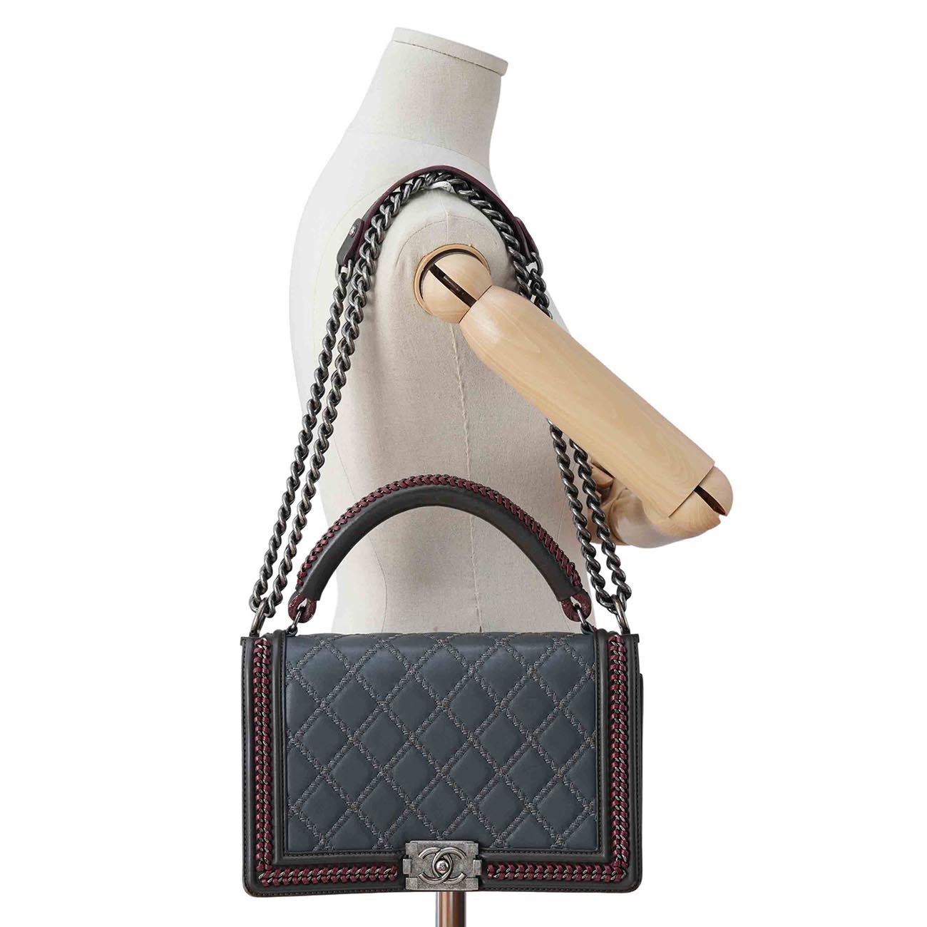 CHANEL(USED)샤넬 시즌 와일드 스티치 보이샤넬 숄더백